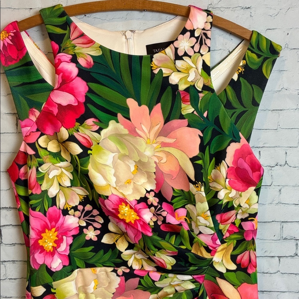 Tadashi Shoji ZORA FLORAL SHOULDER CUT-OUT DRESS SZ Medium Tropical Ruffle Sexy - Picture 5 of 16